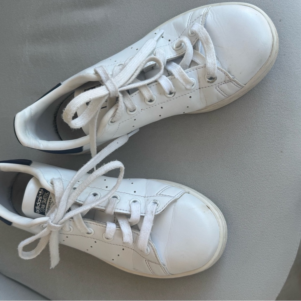 Adidas White Stan Smith Sneakers Classic Minimalist Design